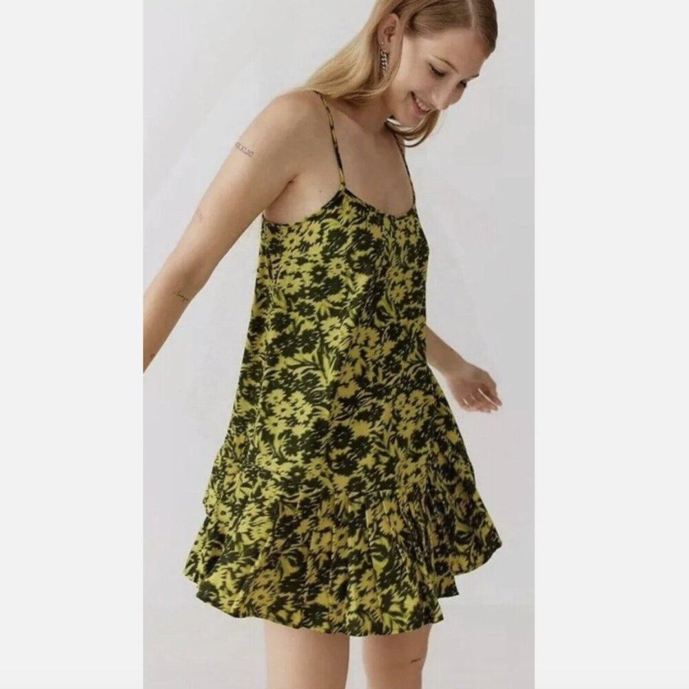 Urban Outfitters UO Camille Floral Print Sleeveless Tank Mini Dress XS‎